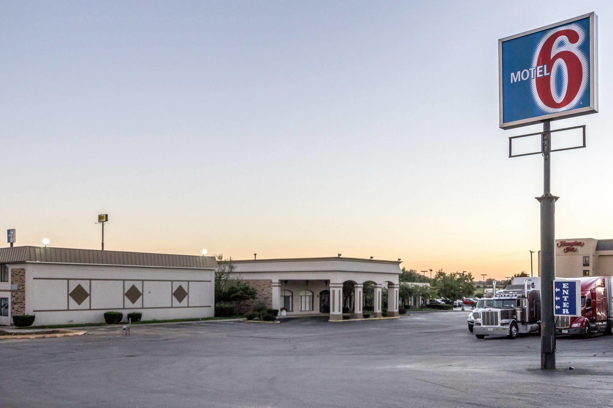 Motel 6-Springfield, Oh Eksteriør bilde